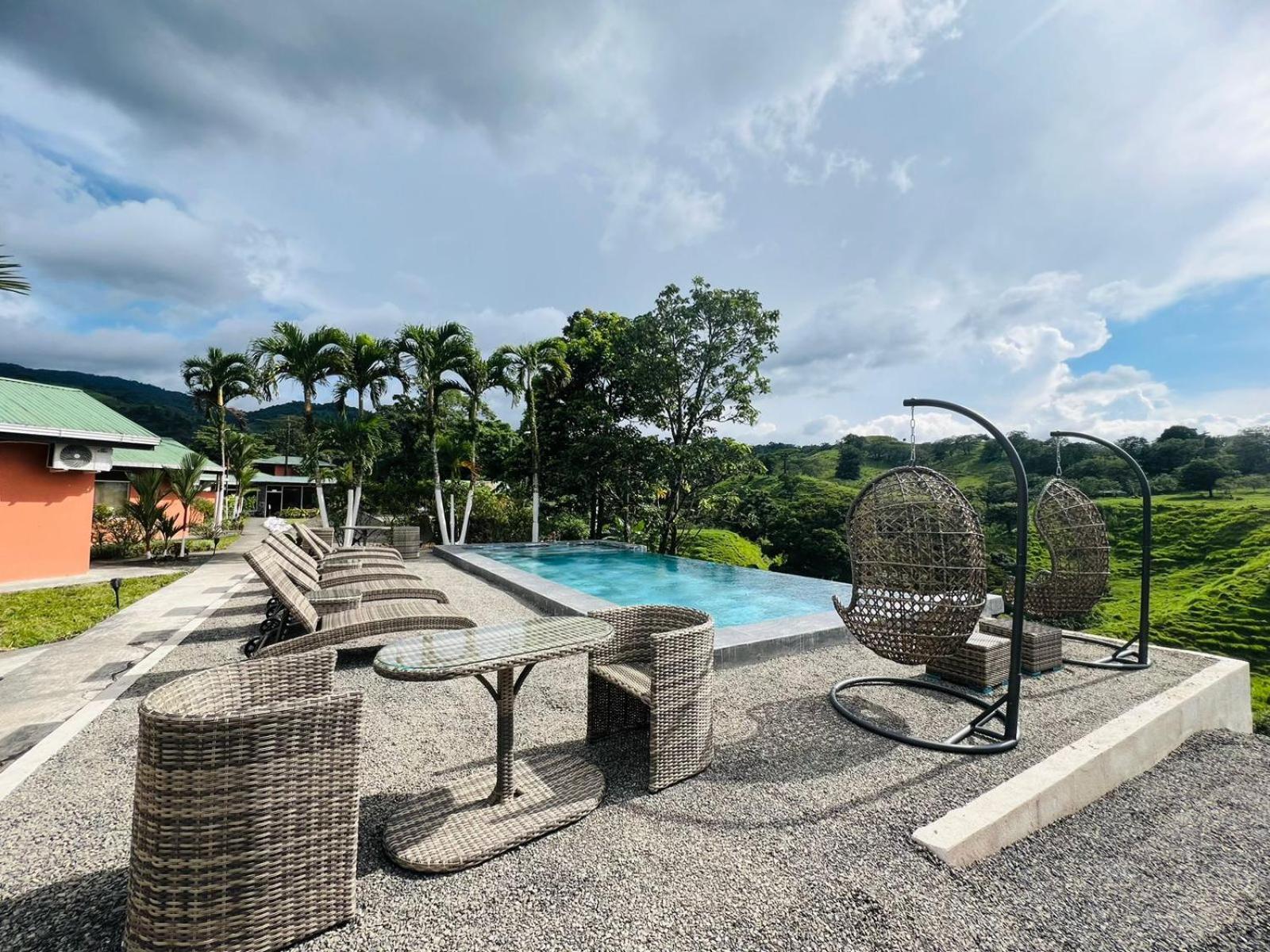 Chateau Arenal Hotel & Restaurante El Castillo Eksteriør bilde